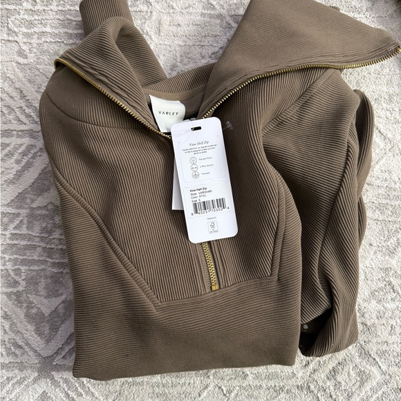 Varley Tops - Varley Half Zip Pullover